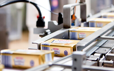 德国制造的压缩空气。Ammerland Dairy 采用 KAESER 的热回收技术进行扩建。